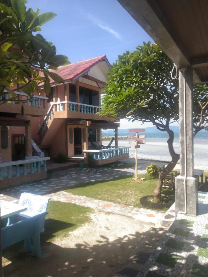 Charung Beach Haad Rin Exteriör bild