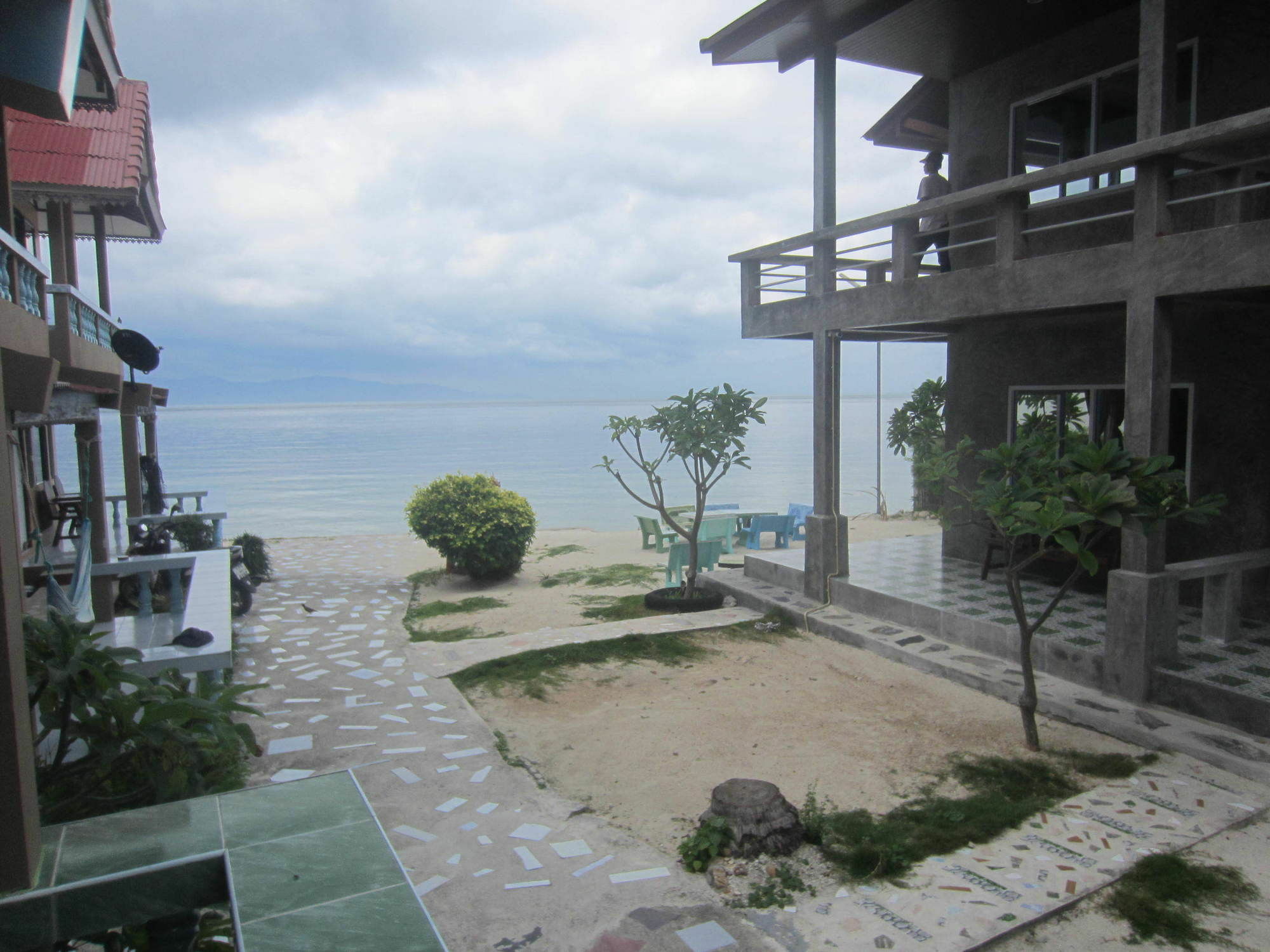 Charung Beach Haad Rin Exteriör bild