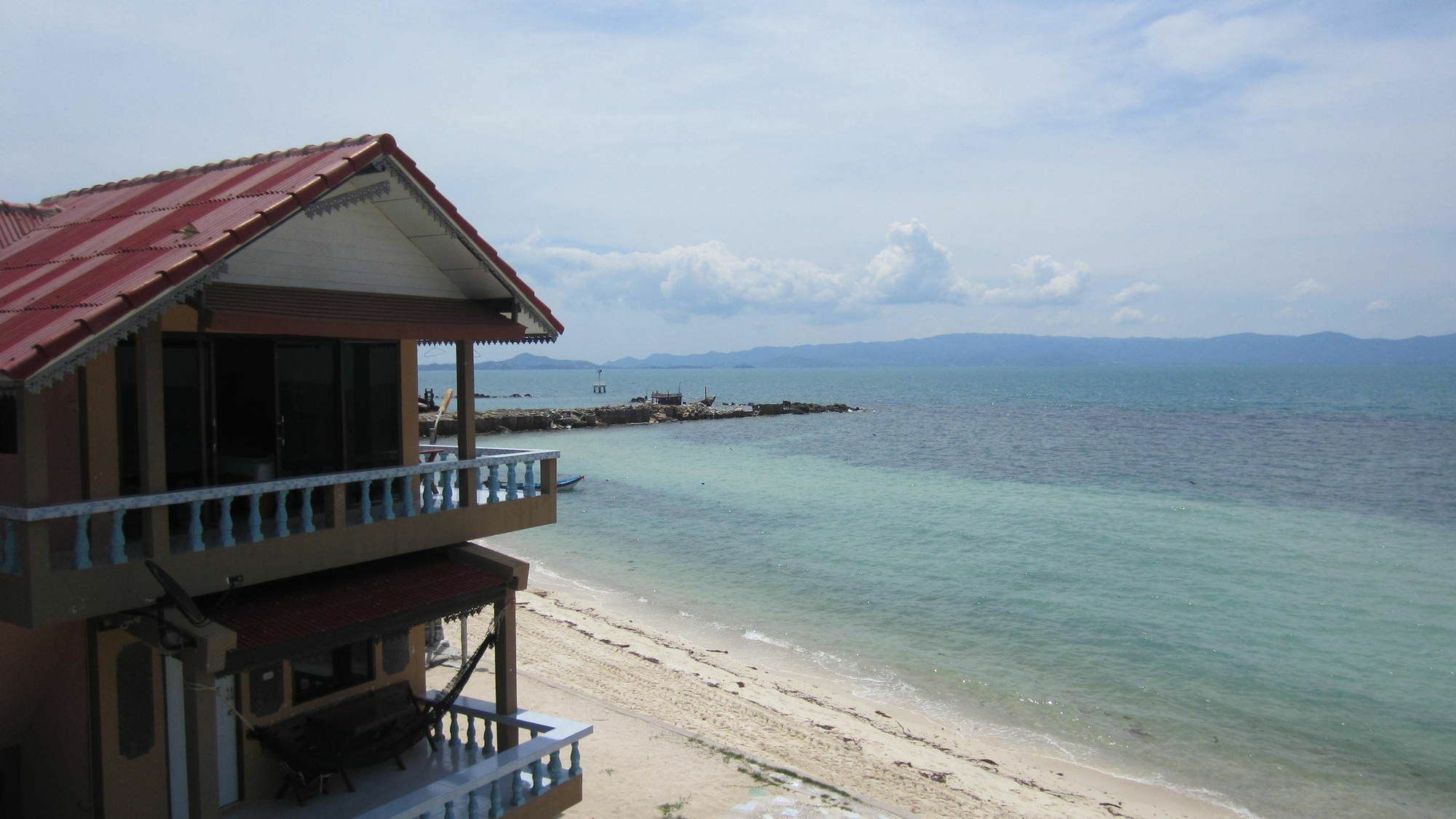 Charung Beach Haad Rin Exteriör bild